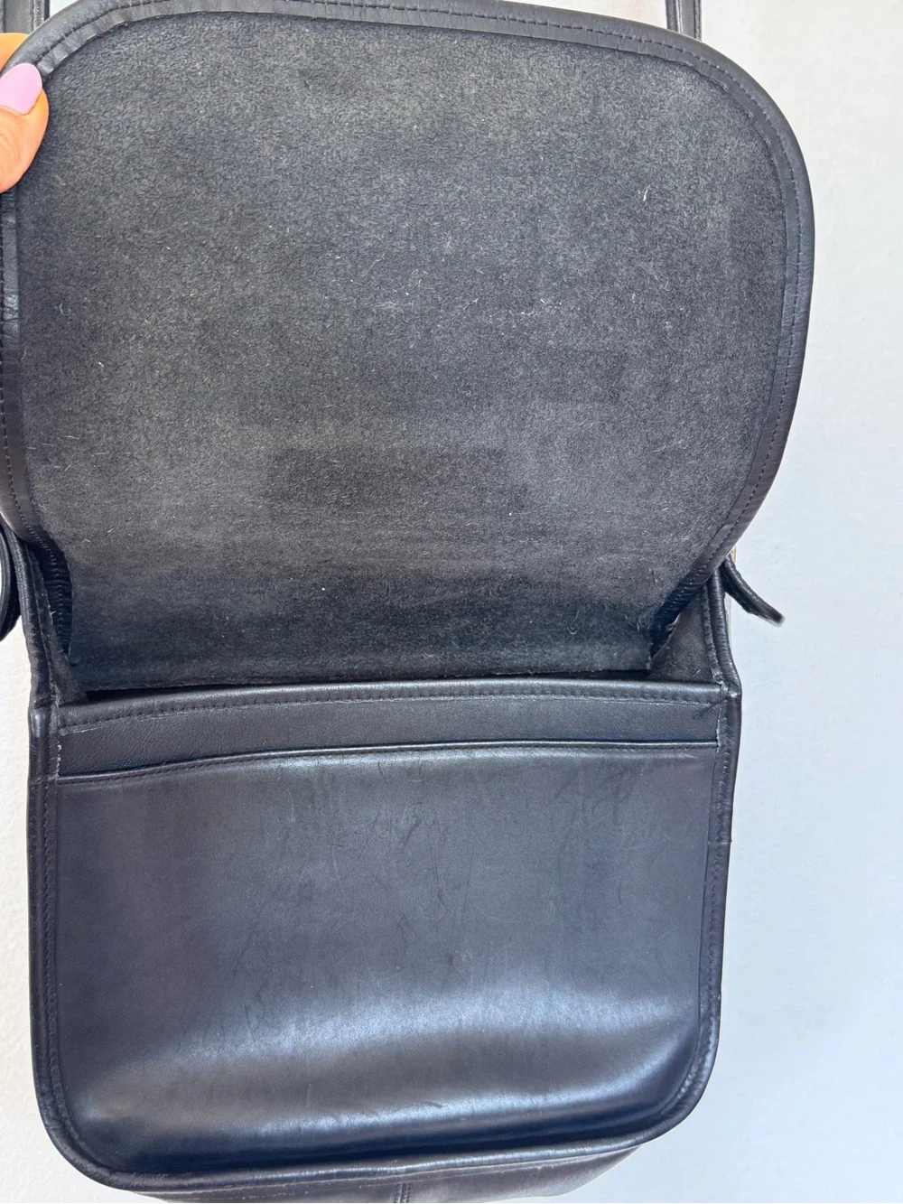 Coach 90’s Vintage Black Leather Classic Should Bag Style 1970 - Picture 5 of 15